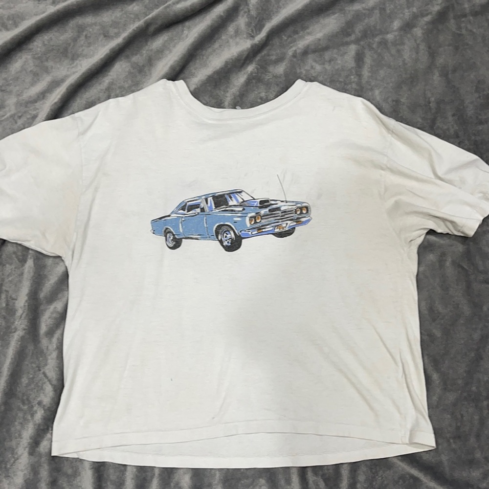 Cropped white t shirt